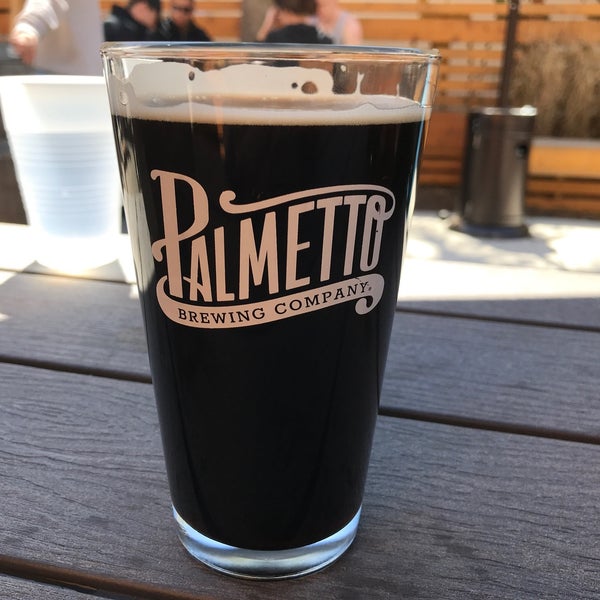 Foto tomada en Palmetto Brewing Company  por Mike M. el 4/3/2021