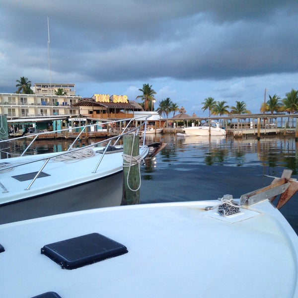 Foto tomada en Postcard Inn Beach Resort &amp; Marina  por Kurt H. el 8/23/2015