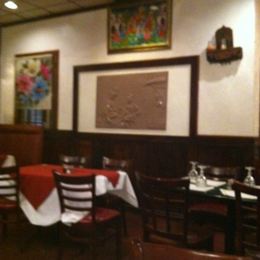 11/14/2012にJudy M.がMoon Indian Cuisineで撮った写真