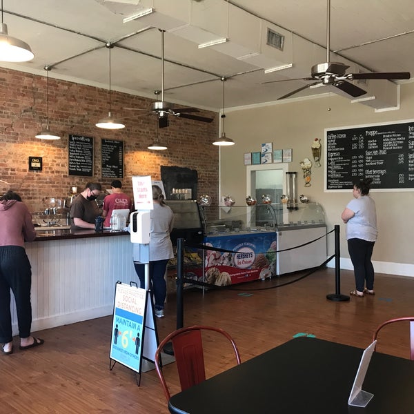 Coles Ice Cream & Coffee 8 visitantes