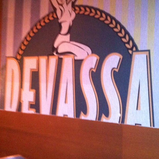 10/27/2012にSoraia d.がCervejaria Devassaで撮った写真