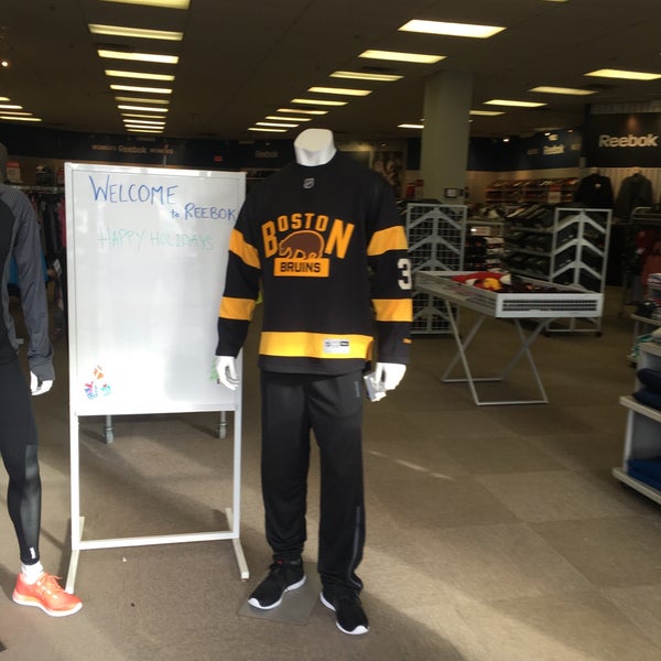 Reebok outlet clearance kittery me