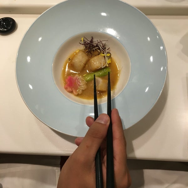 8/10/2016 tarihinde Cuci Y.ziyaretçi tarafından Shinzo Japanese Cuisine'de çekilen fotoğraf