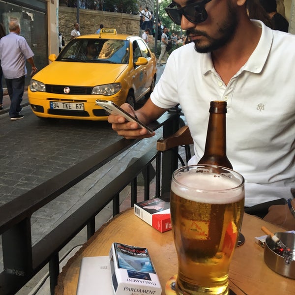 Foto scattata a SNOG Cafe&amp;Preclub da Murat Şahin il 9/17/2016