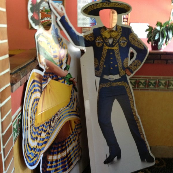 8/13/2013에 Anachronism M.님이 Ixtapa Family Mexican Restaurant에서 찍은 사진