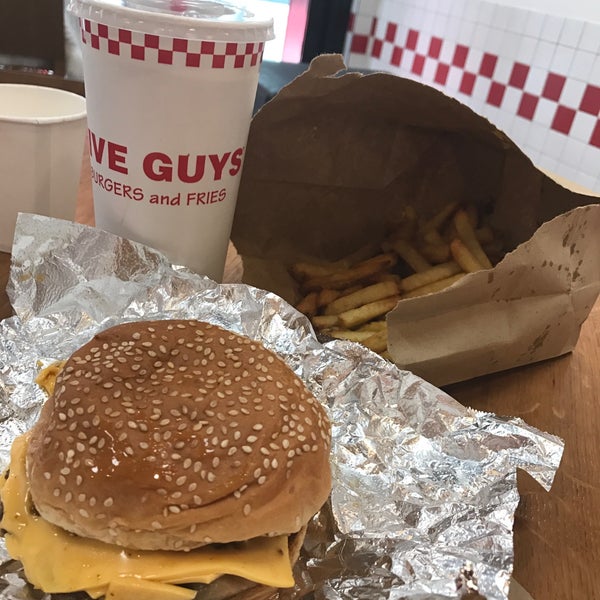 Photo taken at Five Guys by Dave H. on 11/3/2016