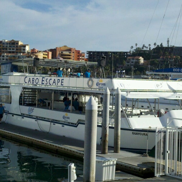 รูปภาพถ่ายที่ Cabo Escape Tours โดย Supersonic เมื่อ 2/13/2013