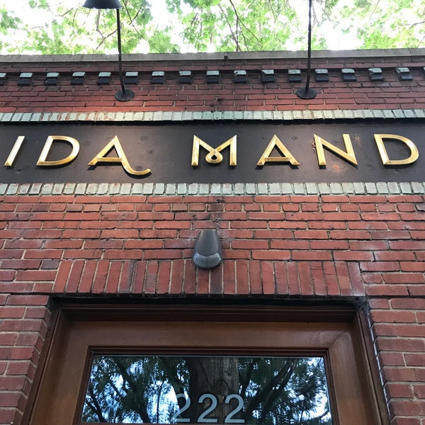 7/20/2017にKen S.がBida Manda Laotian Restaurant and Barで撮った写真
