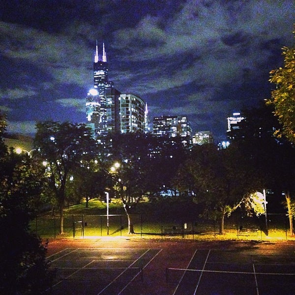 Roosevelt Park Tennis Courts - Dearborn Park - Chicago, IL