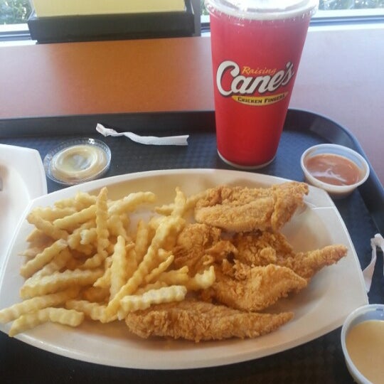 Photo taken at Raising Cane&#39;s Chicken Fingers by Dry I. on 10/12/2012