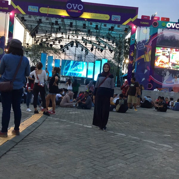Foto scattata a Jakarta International Expo (JIExpo) da rosekita p. il 11/23/2019