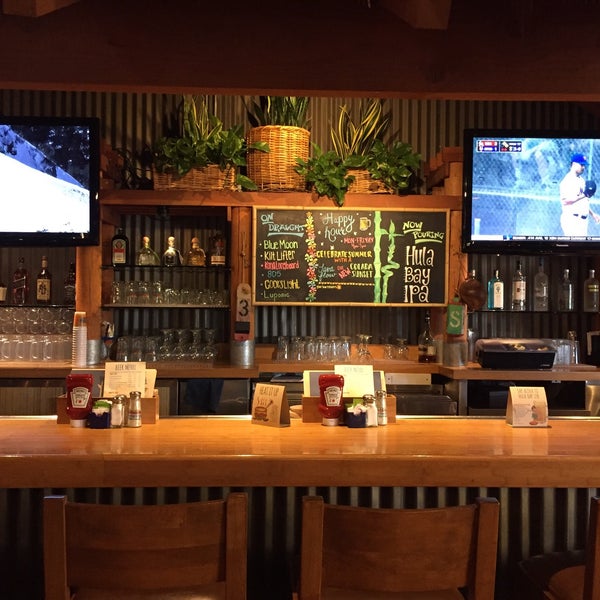 7/6/2016 tarihinde Scott S.ziyaretçi tarafından Islands Restaurant'de çekilen fotoğraf