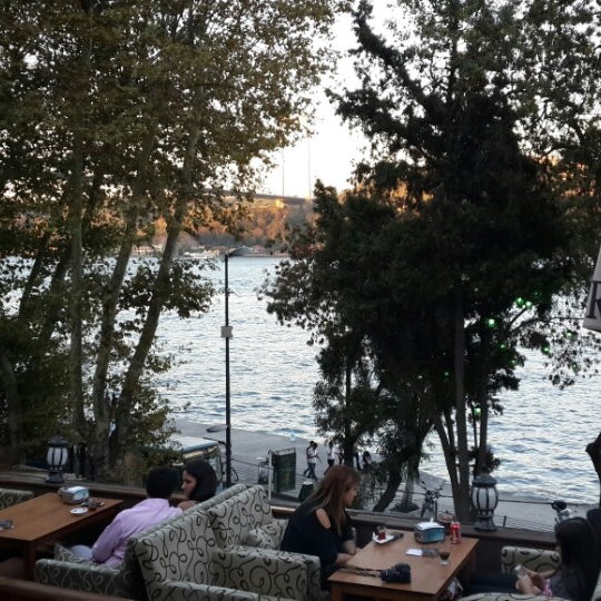 Foto tirada no(a) Bosphorus Lounge por Eyub Altiner S. em 9/15/2013