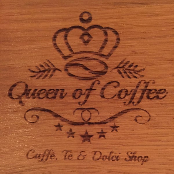 Снимок сделан в Queen of Coffee пользователем Petru T. 11/22/2015