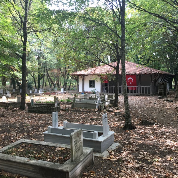 Foto Di Issiz Cuma Mezarligi Tempat Pemakaman Umum Tpu Di Yenice