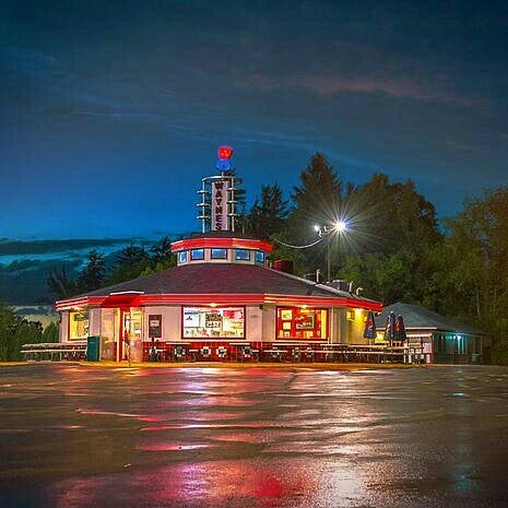 Photo taken at Wayne&#39;s Drive-In by James M. on 8/3/2015
