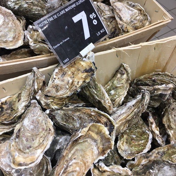 Géant Casino Grocery Store