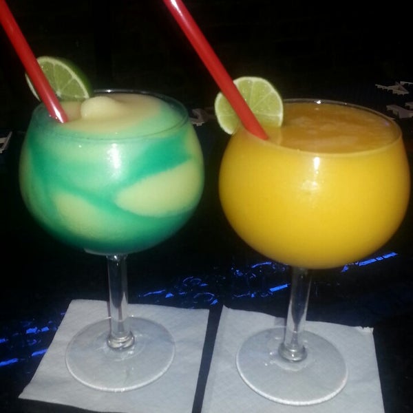 6/20/2013에 Ciara R.님이 Cesar&#39;s Killer Margaritas에서 찍은 사진
