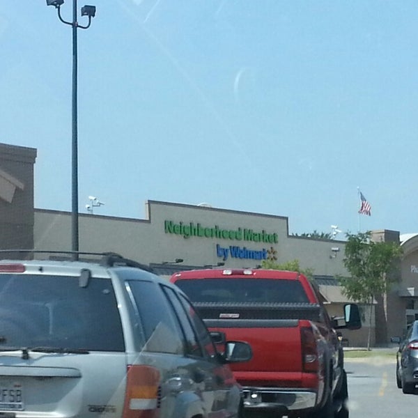Walmart Neighborhood Market Grocery Store in Tulsa