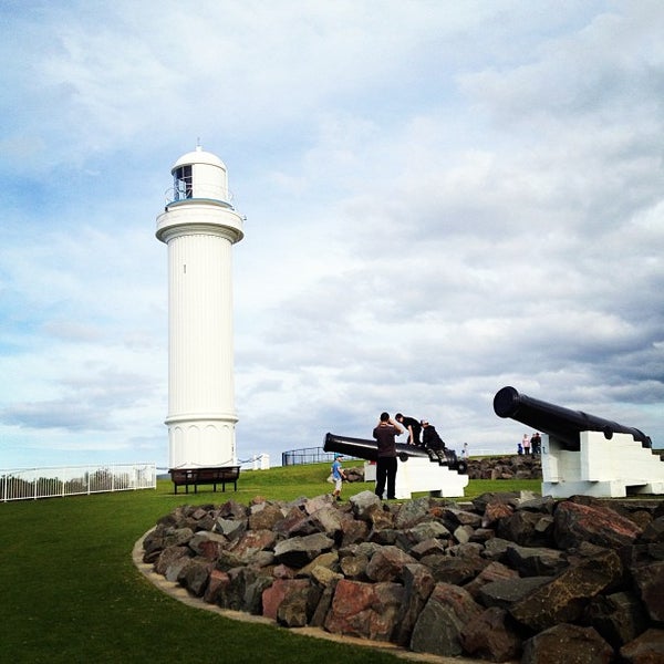 Wollongong Harbour Endeavour Dr.