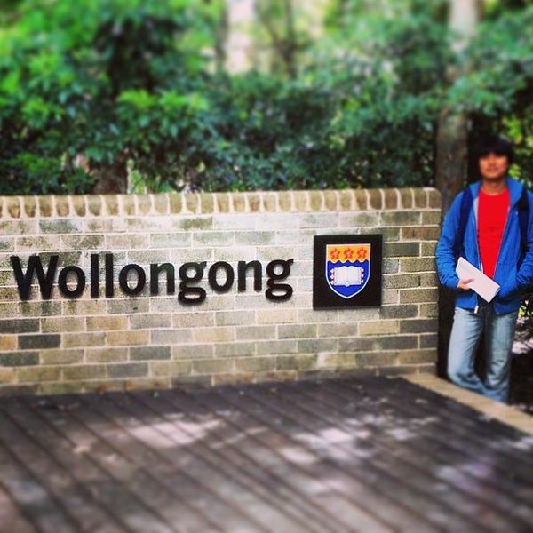 Foto tirada no(a) University of Wollongong por Hafiz R. em 3/3/2013
