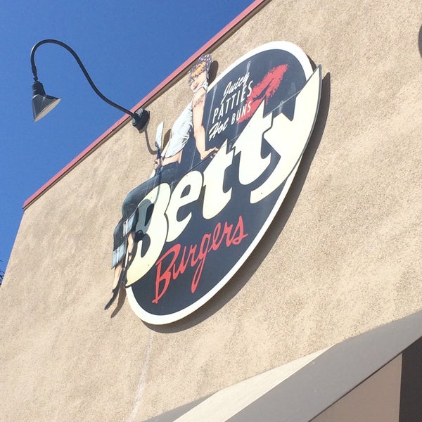 10/2/2015にMeredith M.がBetty Burgersで撮った写真