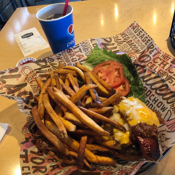 Photo taken at STREETZ American Grill by Patrick T. on 4/18/2018