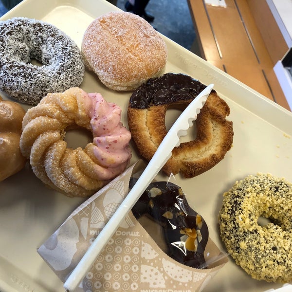 Photos At ミスタードーナツ Jr高槻ショップ 高槻町9 1