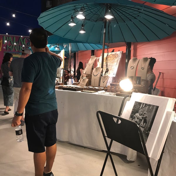 5/26/2018にLuis R.がFrenchmen Art Marketで撮った写真
