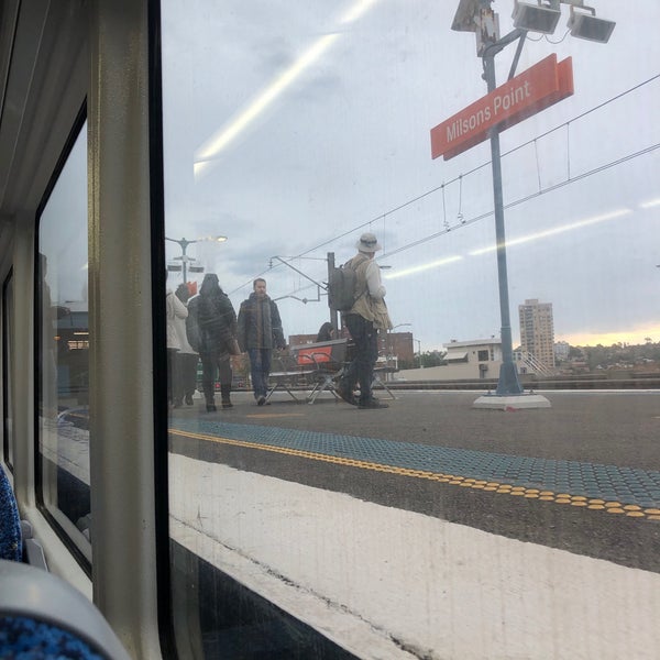 Photo taken at Milsons Point Station by Pauline W. on 5/25/2019