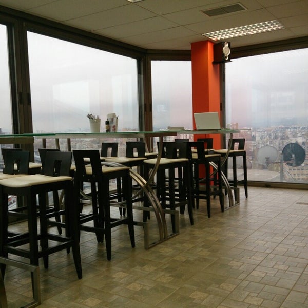Foto scattata a Mando cafe (Panorama) da Zhivko Z. il 11/12/2013