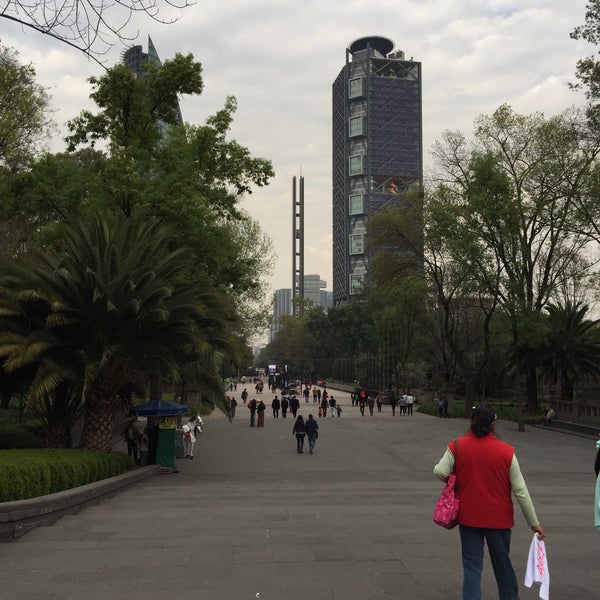 2/10/2016 tarihinde Olena S.ziyaretçi tarafından Chapultepec'de çekilen fotoğraf
