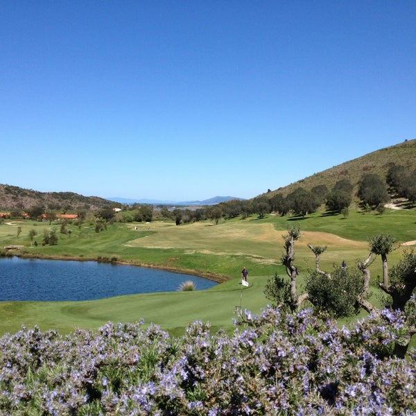 รูปภาพถ่ายที่ Argentario Golf &amp; Wellness Resort โดย Corinne D. เมื่อ 4/14/2013