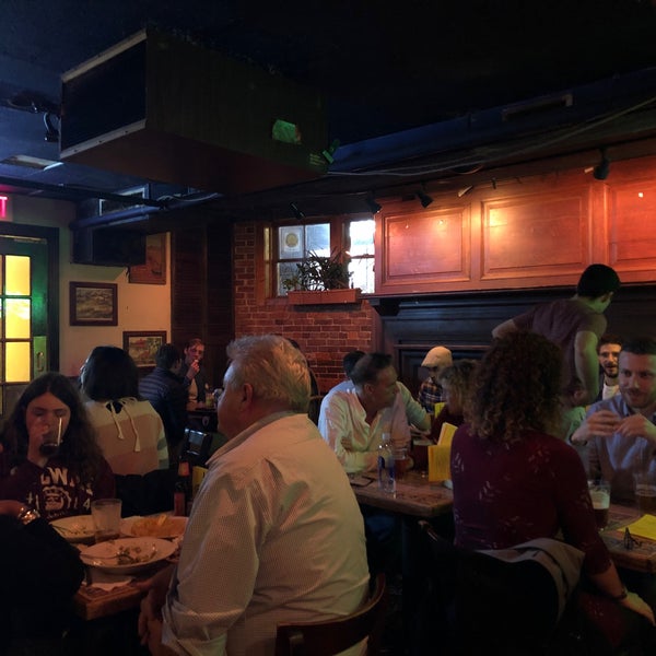 10/18/2019 tarihinde Tomáš H.ziyaretçi tarafından Grendel&#39;s Den Restaurant &amp; Bar'de çekilen fotoğraf