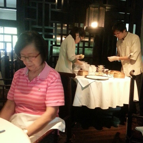 11/10/2013にSally Y.がMin Jiang Chinese Restaurantで撮った写真