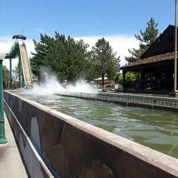 รูปภาพถ่ายที่ Cliff&#39;s Amusement Park โดย BBQSteve เมื่อ 8/17/2013