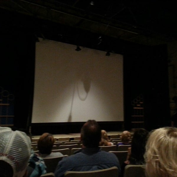 6/12/2013にJoe S.がSurflight Theatreで撮った写真