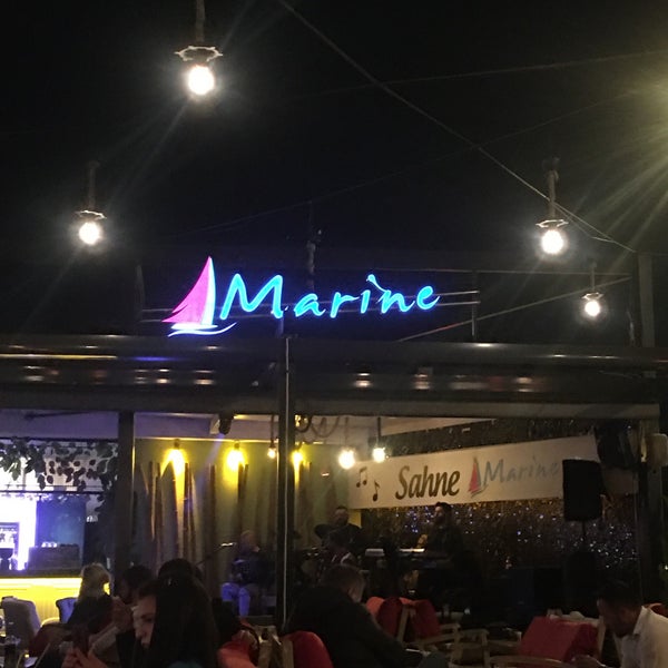 Foto diambil di Marine Cafe &amp; Bistro oleh سونغول☘️☘️ pada 4/16/2022
