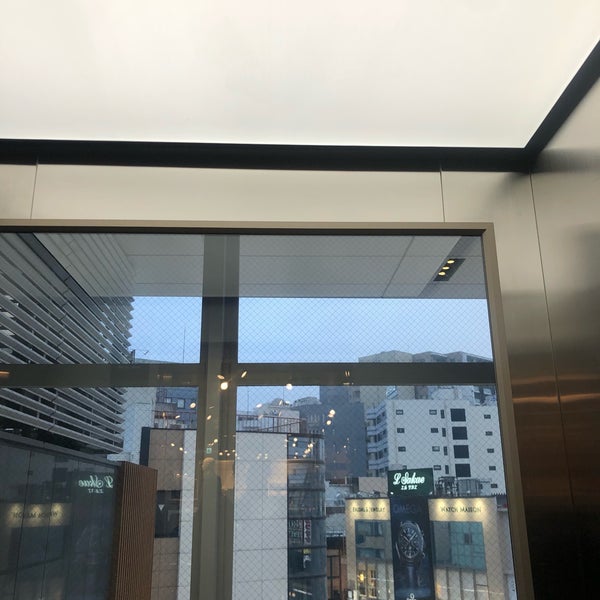 H M Clothing Store In 金沢市 H M Clothing Store In 金沢市