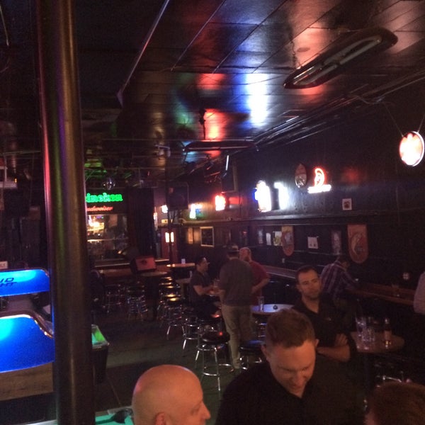 Foto tomada en ABG&#39;s Bar  por Chris C. el 3/17/2015