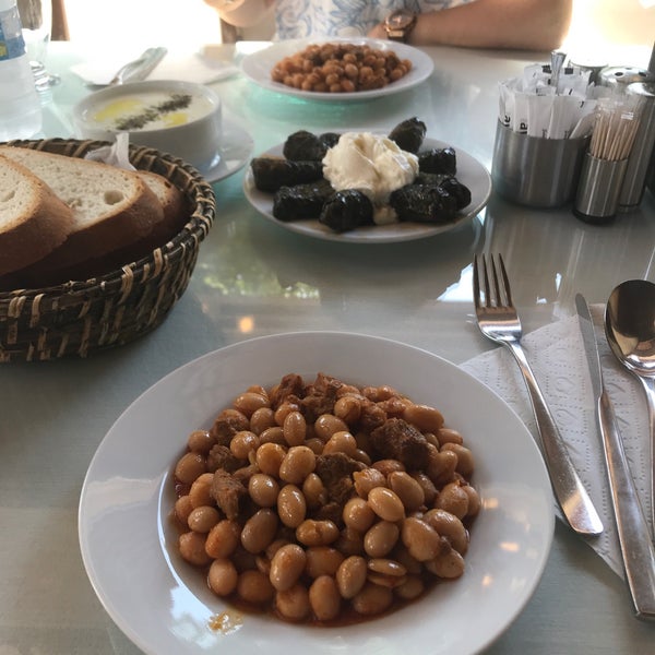 Foto scattata a Yeşil Ayder Restaurant da İlhan İ. il 6/29/2019