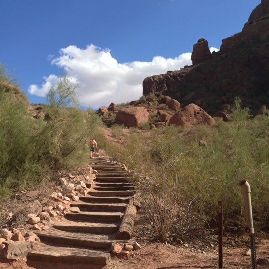 camelback mountain trails open