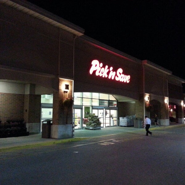 Pick n save grocery store in brookfield