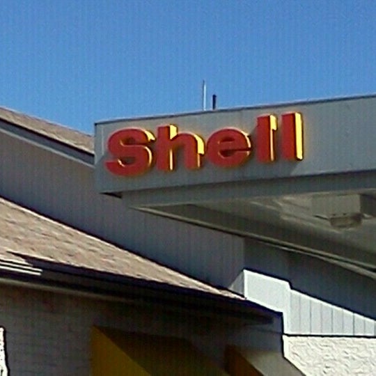 Shell Piercy Shell - 11522 N Port Washington Rd