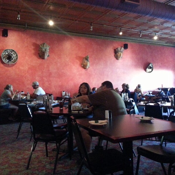 Foto tomada en Arriba Mexican Restaurant &amp; Lounge  por Andrew D. el 7/12/2013