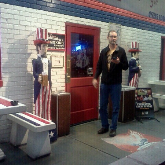 12/23/2012 tarihinde Andrew D.ziyaretçi tarafından Uncle Sam&#39;s'de çekilen fotoğraf
