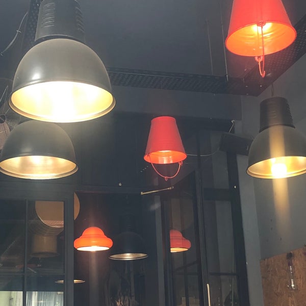 Foto diambil di 180° Coffee Bakery oleh Aycan E. pada 5/18/2019