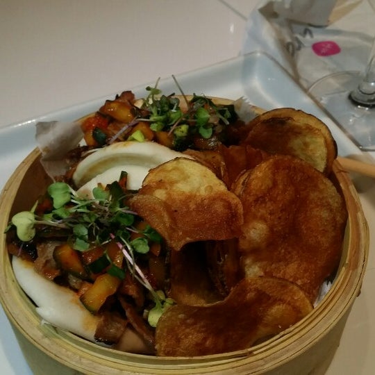 7/4/2014にQuy T.がNara Sushi and Korean Kitchenで撮った写真