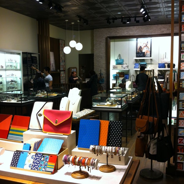 Fossil store vancouver hot sale