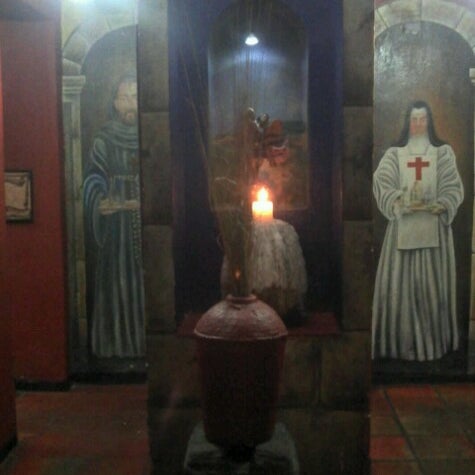 Foto diambil di La Fonda de San Miguel Arcangel oleh 👑Norma⭐🌌 P. pada 2/23/2013